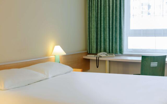 B&B HOTEL Wuppertal-City