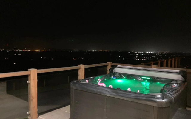 Valley View Luxury Lodges Gamekeepers 4 Bedroomed