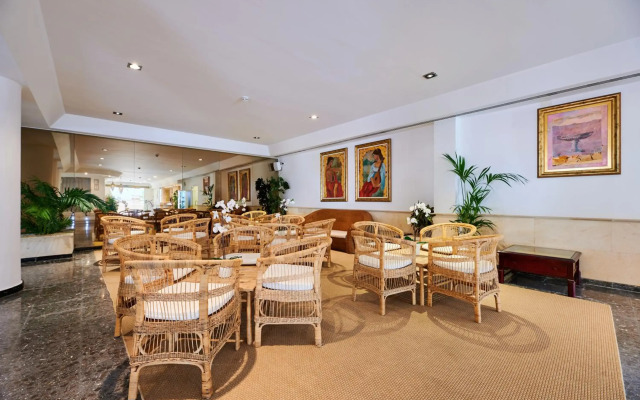 Hotel ROC Oberoy