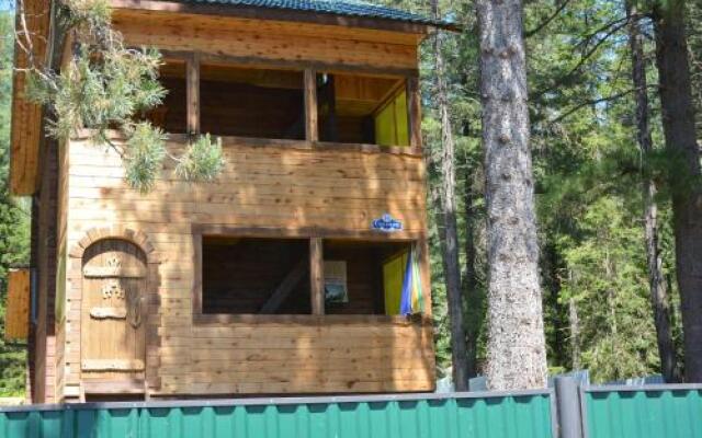 Green House at Teletskoye Lake