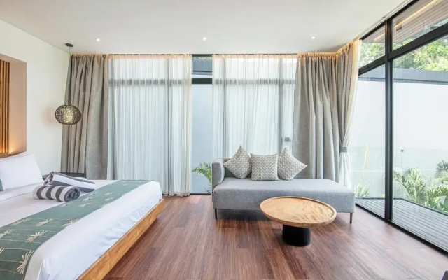 Exquisite 6BR Canggu Villa 400m to Pristine Beach