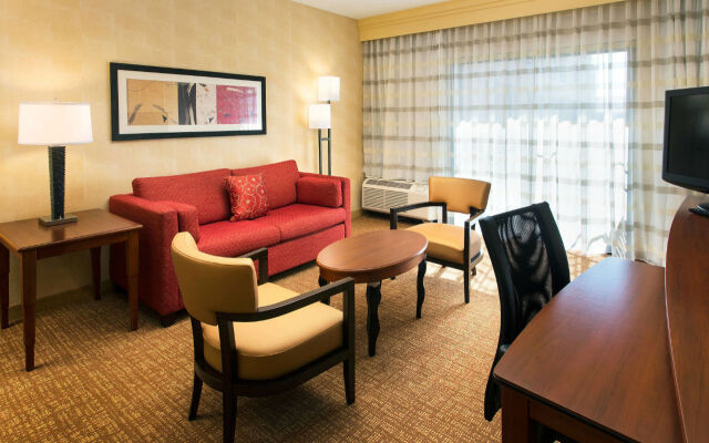 Courtyard by Marriott Phoenix Airport