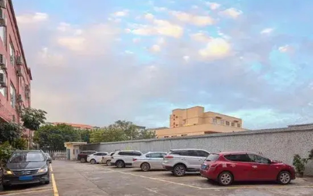 Baiyun airport Grandhyaat  hotel  (Airport transfer  Renhe subway station))