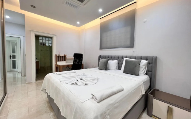 Luxury 7-bed Villa With Pool and Jacuzzi, Fethiye