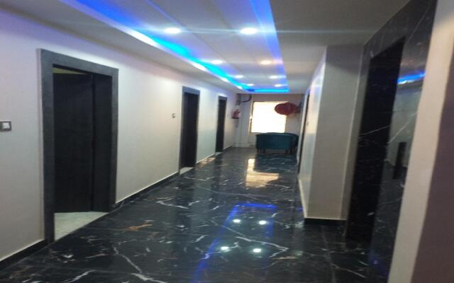 Collection O 72750 Hotel Pavani Inn