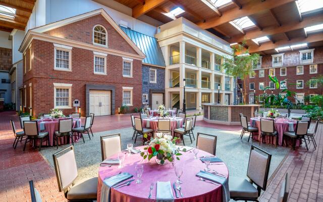 Crowne Plaza Albany - The Desmond Hotel by IHG