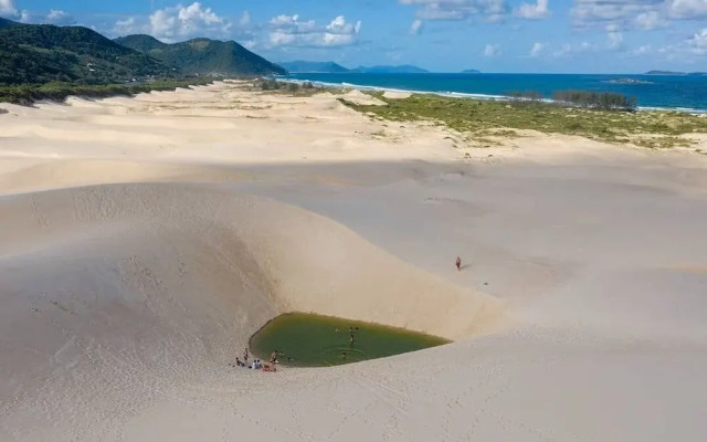 Contêiner Exclusivo - Praia da Gamboa