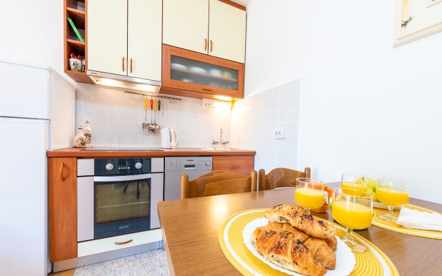 Cina Apartments