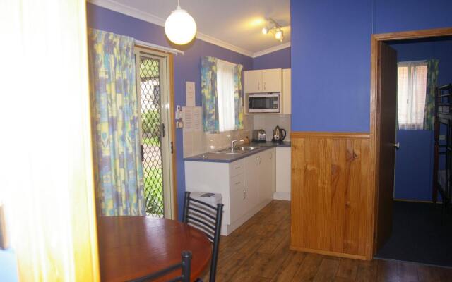 Jervis Bay Cabins & Hidden Creek Campsite