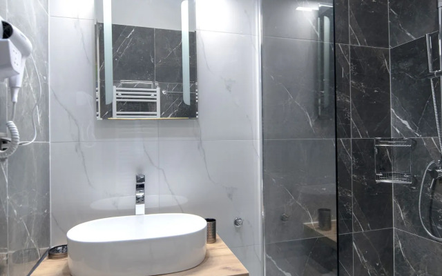 Plaka Arch Suites