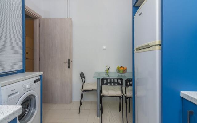 Adorable 2 Bedrooms Apartment in Athens