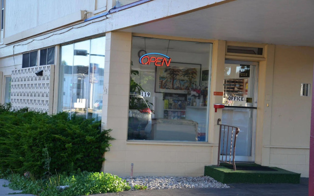 Village Inn
