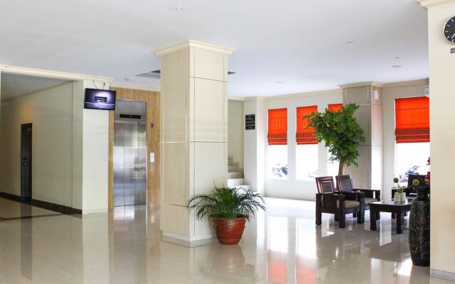 Hotel Puri Indah & Convention