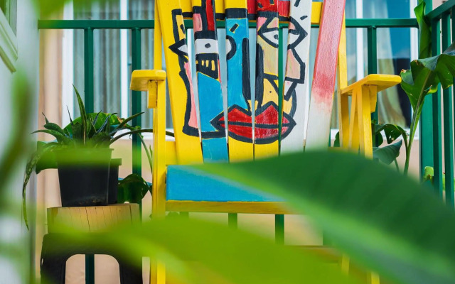 Cozy and quirky Wolf Apartment