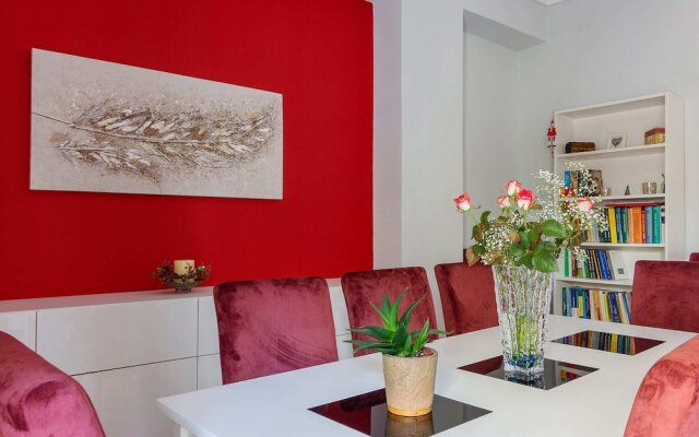Adorable 2 Bedrooms Apartment in Athens