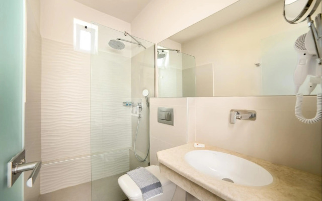 Kalamaki Beach Hotel - Zakynthos Island