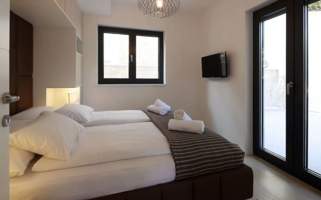 Modena Maris Apartments
