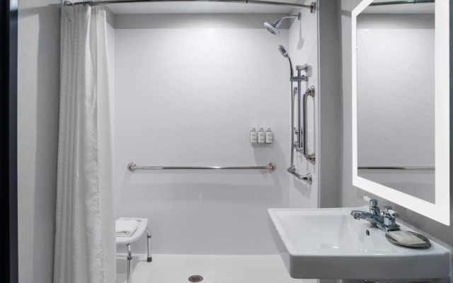 voco Niagara Falls - The Cadence by IHG