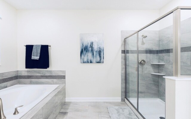 Resort-style Living Near Disney With Pool & Theate