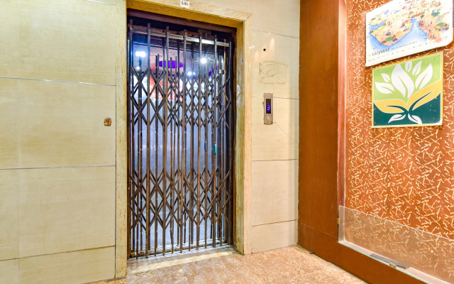 Fabhotel Kadamb Inn