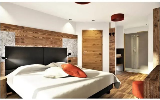 Active Alm Hotel
