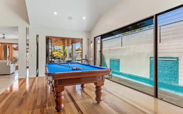 Lux Tropical Haven Mooloolaba Moonda5