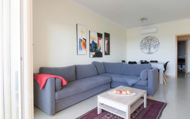 #004 Amazing T2 with seaview and pool 900m beach