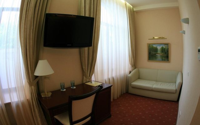 Dnepr Hotel