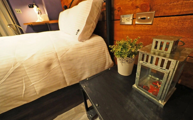 Taichung LOFT Hostel FengJia