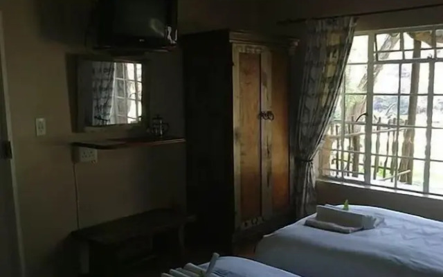 Zenzele River Lodge