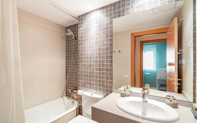 Forum Beach 2 And Pool Apartment Barcelona