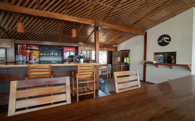 Ast Surf Hotel