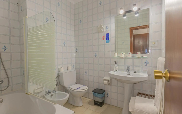Hotel Tres Jotas