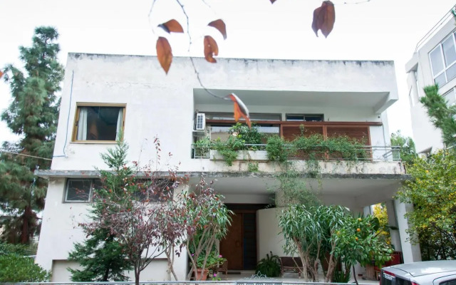 Stephany Apartment