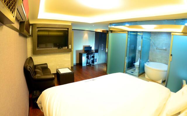 Sugar Hotel