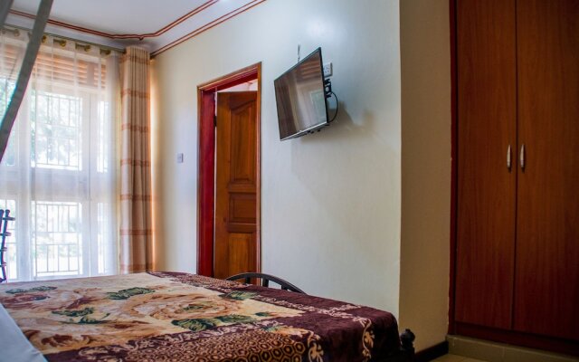 Hotel Alvers Mukono