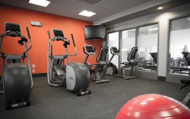 Hampton Inn & Suites DuPont