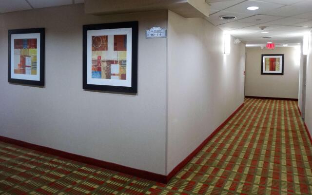 Best Western Plus Bowmanville