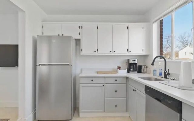 4206 Washington Blvd Condos