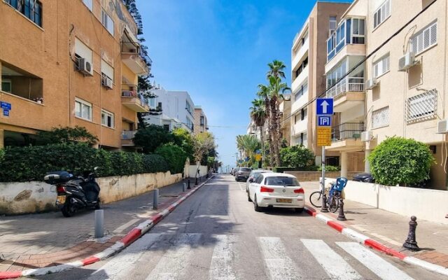 Rupin Pastel in Tel Aviv-yafo