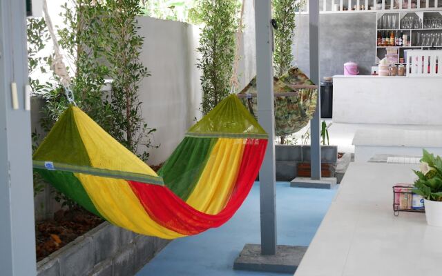 The Noi House and Restaurant Sunrise