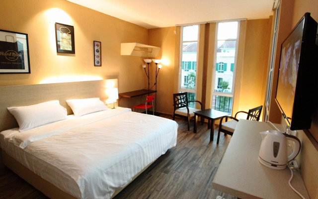 91 Street Boutique Inn