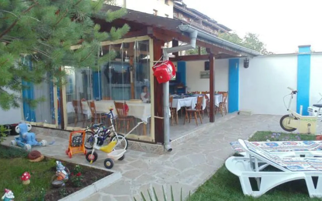 Topalovi Guest House