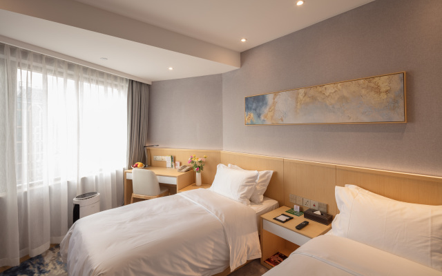 City Hotel