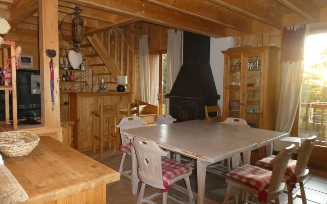 Chalet Village Courbaton