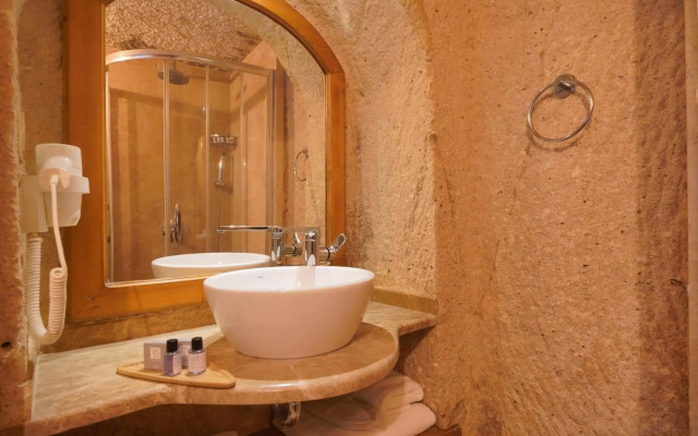 Maya Cave Hotel