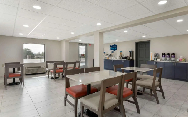 Clarion Pointe Kimball