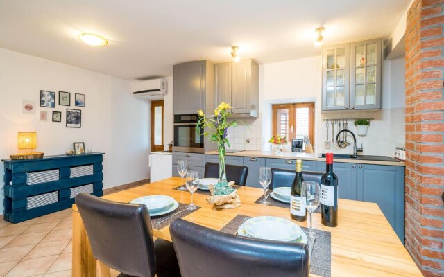 Stunning Home in Gruda With Wifi and 2 Bedrooms