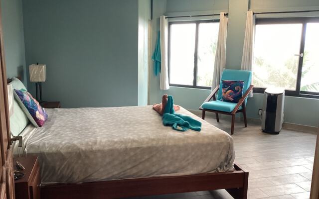 Mama Lola Bed and Breakfast