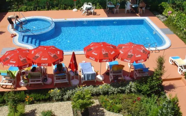 Family Hotel Yanevs